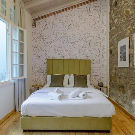 Apartment Incomparable Plaka's Luxury Private Pool