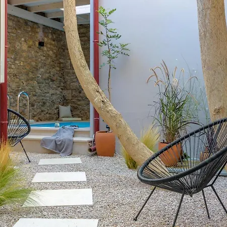 Incomparable Plaka's Luxury Private Pool *