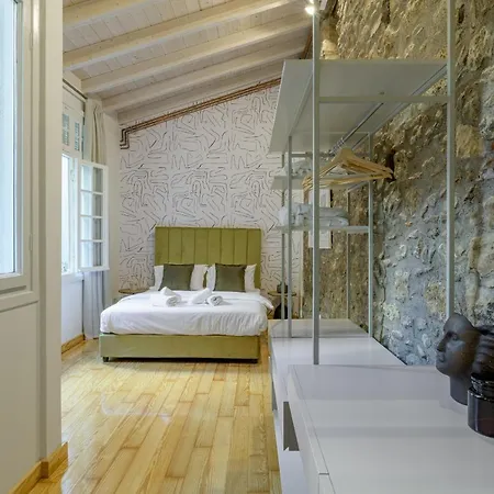 Incomparable Plaka's Luxury Private Pool Apartment