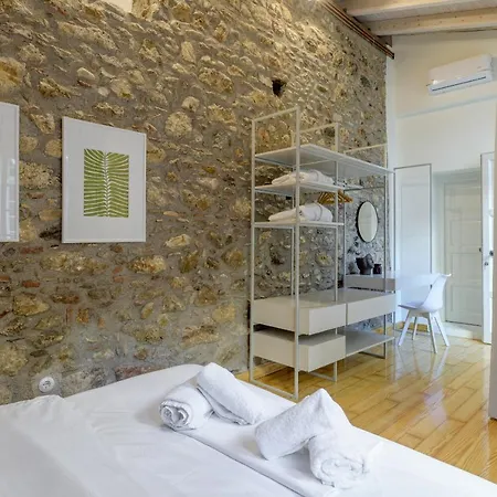 Incomparable Plaka's Luxury Apt Private Pool *