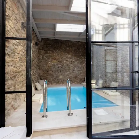 Incomparable Plaka's Luxury Private Pool